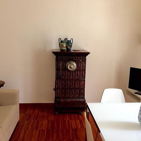 Casa Vacanza Colosseo Ρώμη Δωμάτιο φωτογραφία